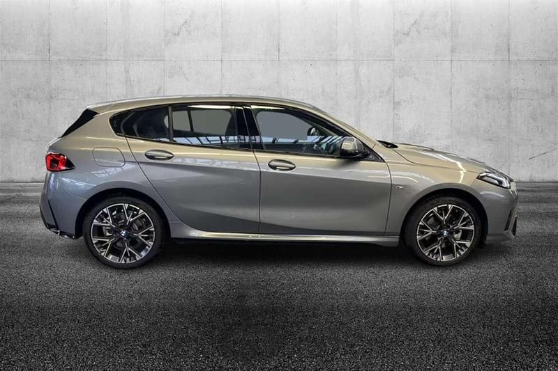 Usata BMW 120 M Sport 156 CV (114 kW) 2024 Grigio Utilitaria