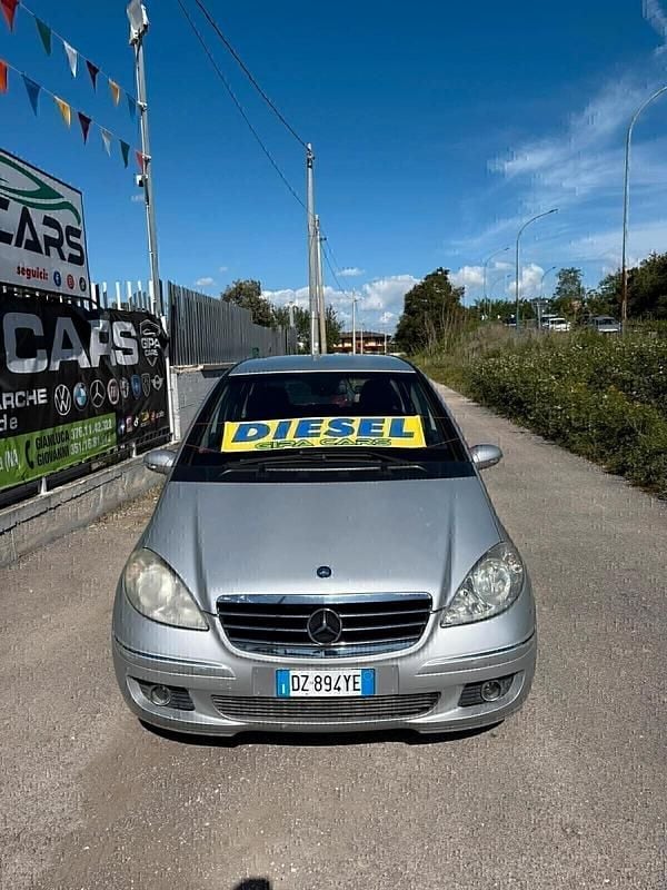 Usata Mercedes A200 Avantgarde 140 CV (102 kW) 2010 Grigio Berlina