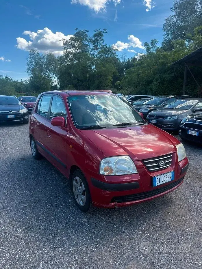 Usata Hyundai Atos Active 59 CV (43 kW) 2004 Rosso Utilitaria
