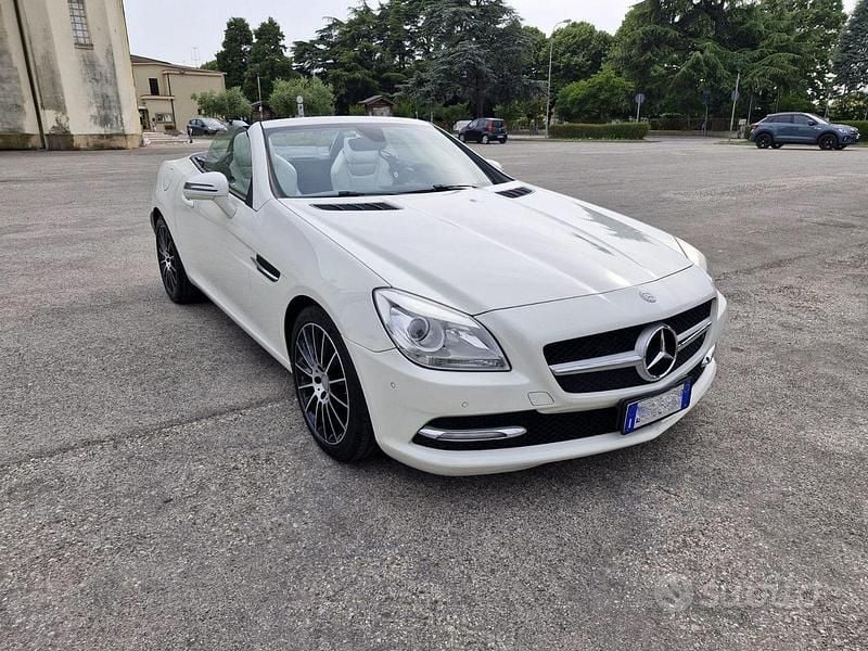 Usata Mercedes SLK250 204 CV (150 kW) 2012 Bianco Cabrio