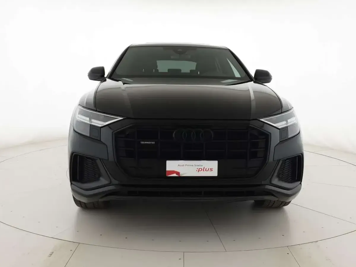 Usata Audi Q8 Sport 286 CV (210 kW) 2023 Nero mito metallizzato SUV
