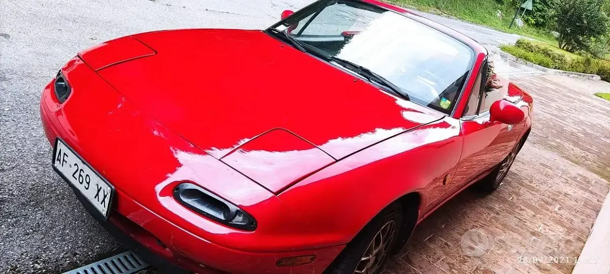 Usata Mazda MX5 90 CV (66 kW) 1995 Rosso Cabrio