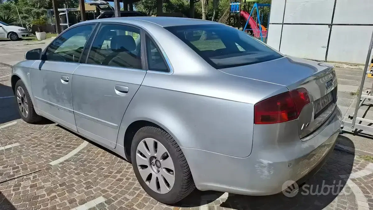 Usata Audi A4 140 CV (102 kW) 2007 Grigio Berlina