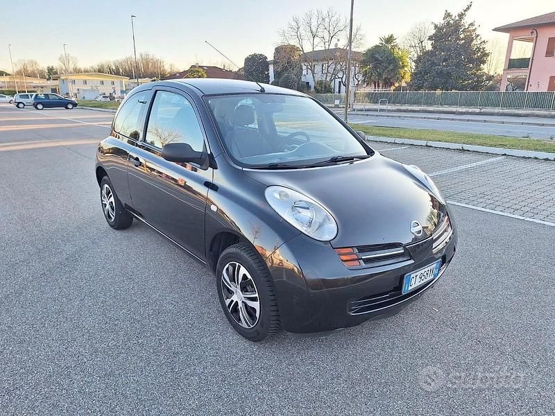 Usata Nissan Micra 65 CV (47 kW) 2005 Nero Berlina