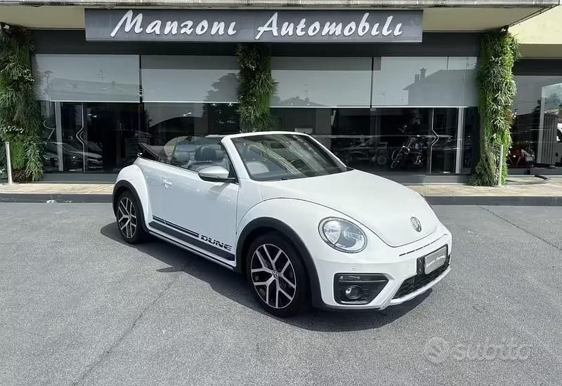 Usata VW Beetle Dune 105 CV (77 kW) 2016 Bianco Utilitaria