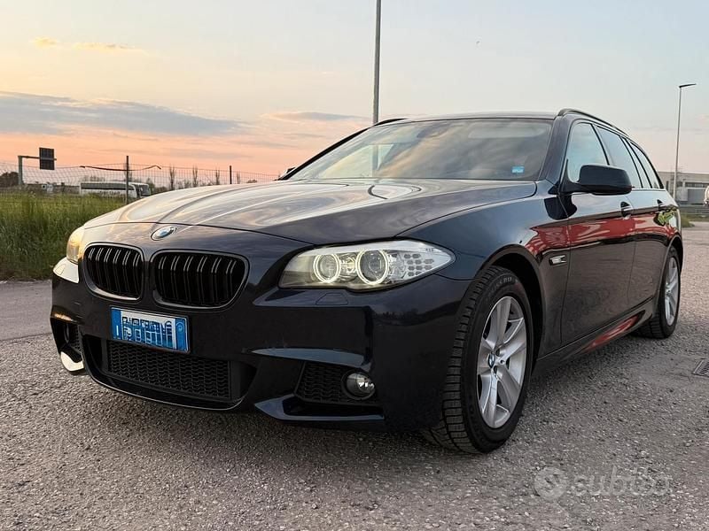 Usata BMW 530 Comfort Edition 2010 Blu Station wagon