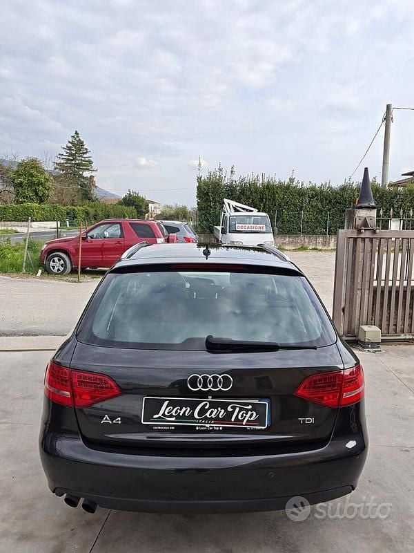Usata Audi A4 143 CV (105 kW) 2012 Nero Station wagon