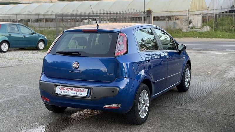 Usata Fiat Punto Evo Dynamic 77 CV (56 kW) 2009 Other Utilitaria