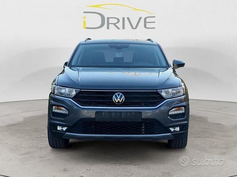 Usata VW T-Roc 110 CV (80 kW) 2021 Grigio SUV