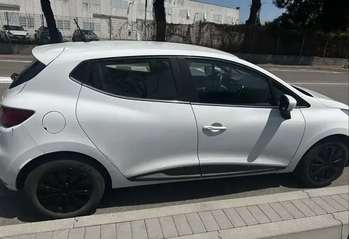 Usata Renault Clio IV 73 CV (53 kW) 2016 Berlina