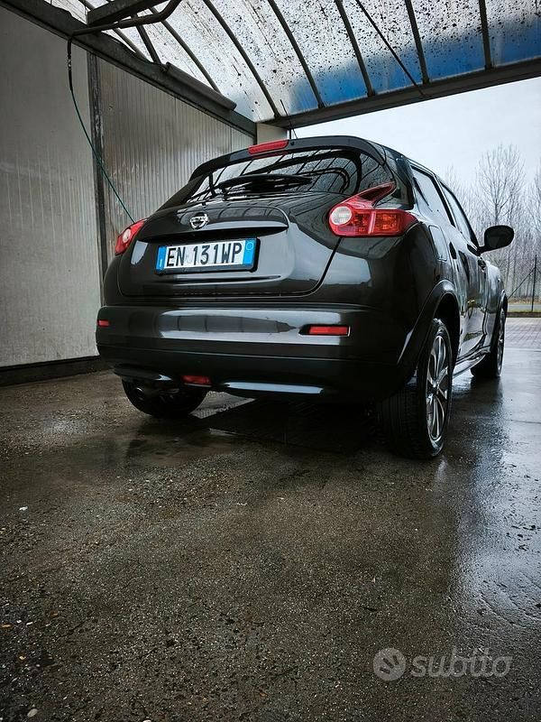 Usata Nissan Juke 110 CV (80 kW) 2013 Marrone SUV