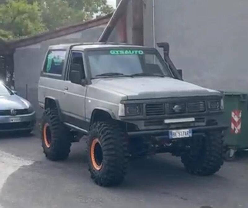 Usata Nissan Patrol 100 CV (73 kW) 1991 Grigio SUV