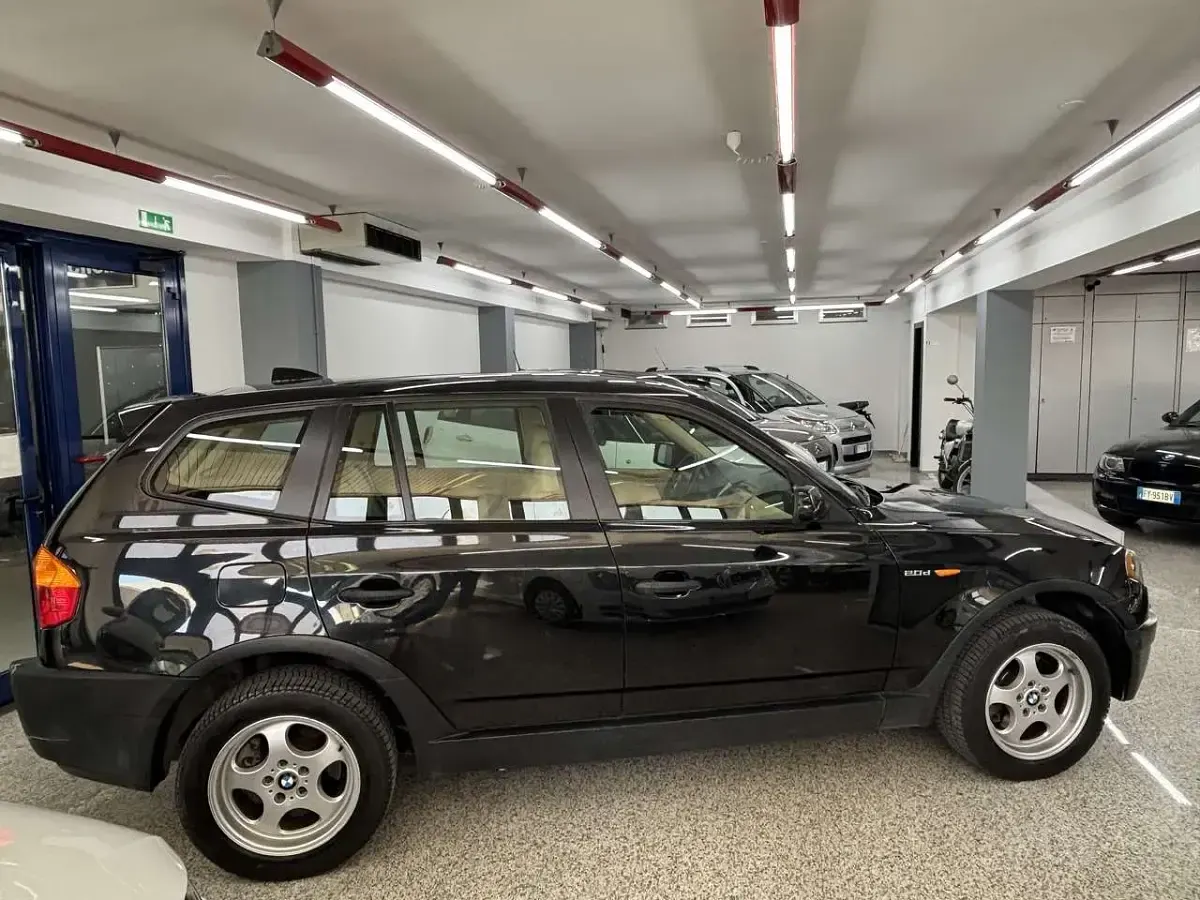 Usata BMW X3 150 CV (110 kW) 2006 Nero SUV