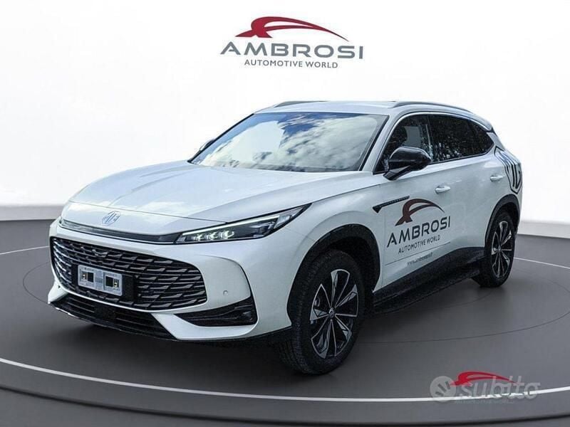 Usata MG HS Luxury 170 CV (125 kW) 2024 White pearl SUV