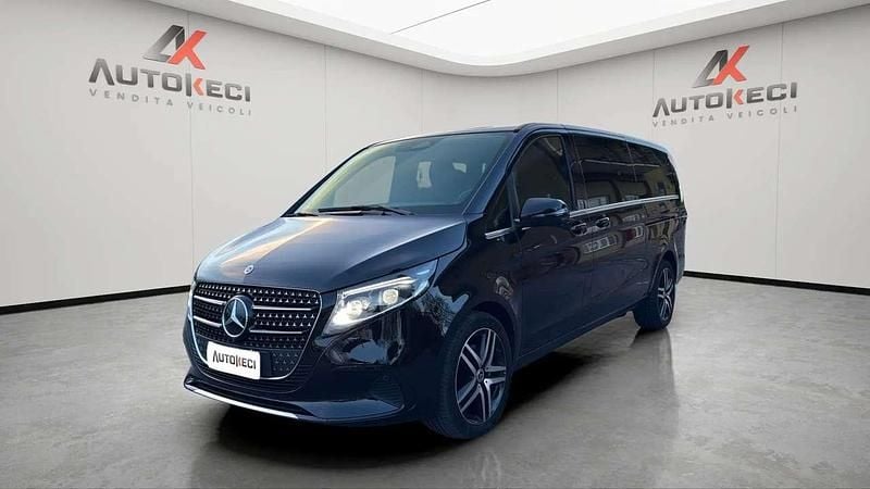 Usata Mercedes V250 Avantgarde 190 CV (139 kW) 2025 Nero Monovolume