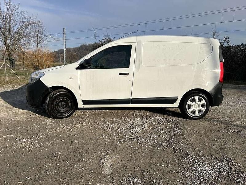 Usata Dacia Dokker 102 CV (75 kW) 2019 Monovolume