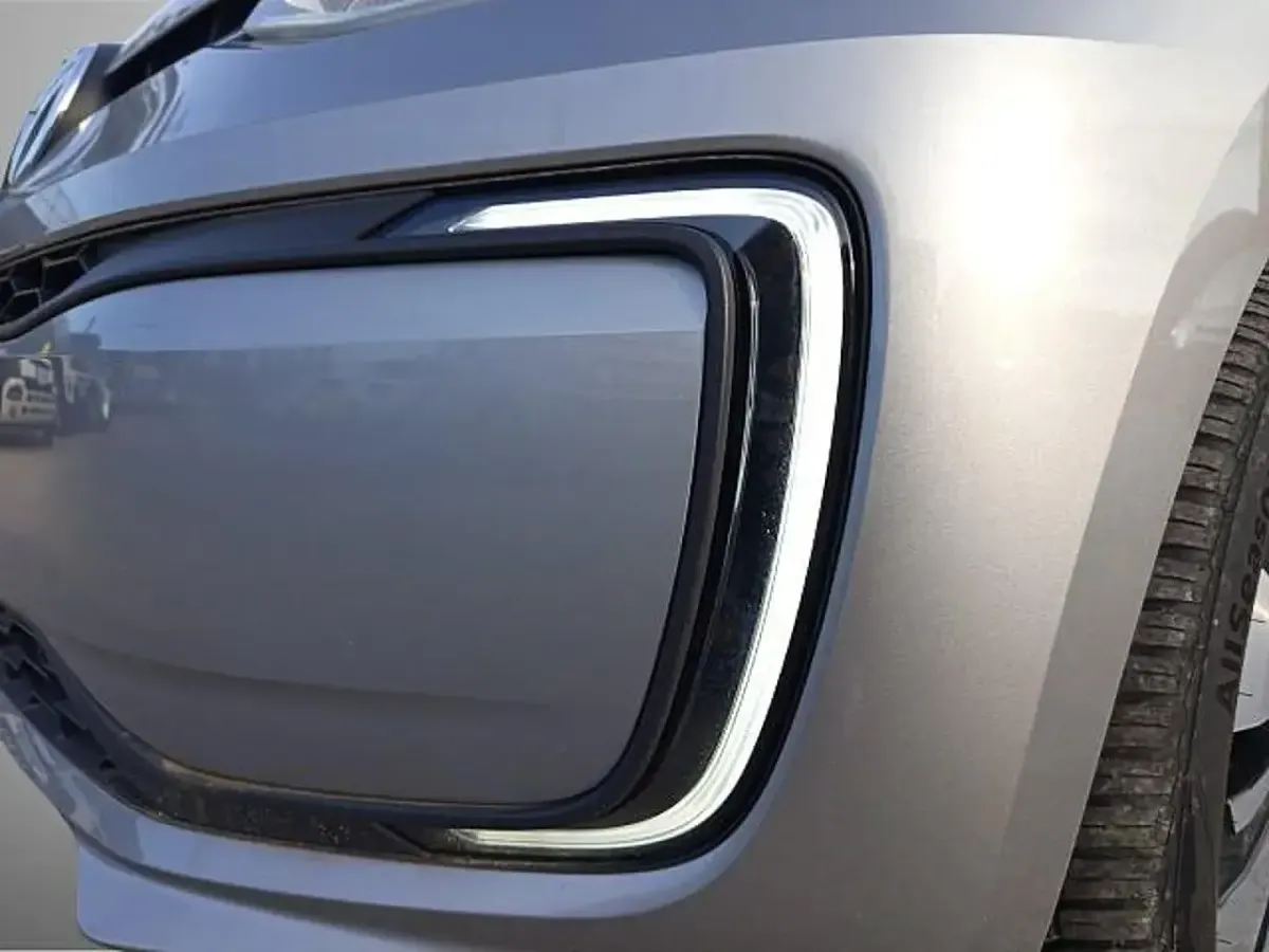 Usata VW e-up! 60 kW (82 CV) 2017 Grigio Utilitaria