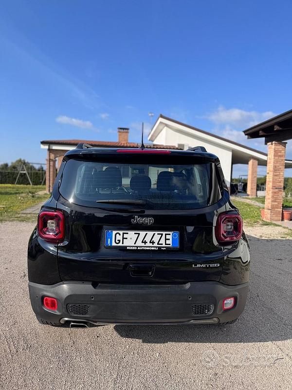 Usata Jeep Renegade Limited 130 CV (95 kW) 2021 Nero SUV