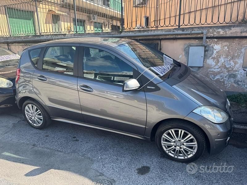 Usata Mercedes A160 Avantgarde 95 CV (69 kW) 2010 Grigio Berlina
