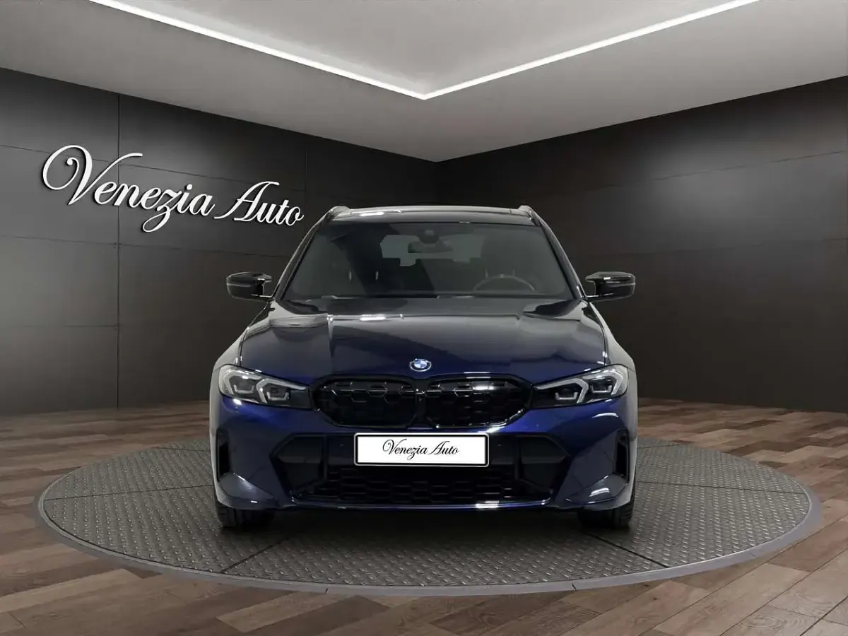 Usata BMW 340 374 CV (275 kW) 2025 Blu/azzurro Station wagon