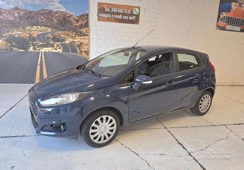 Usata Ford Fiesta 95 CV (69 kW) 2016 Blu Utilitaria