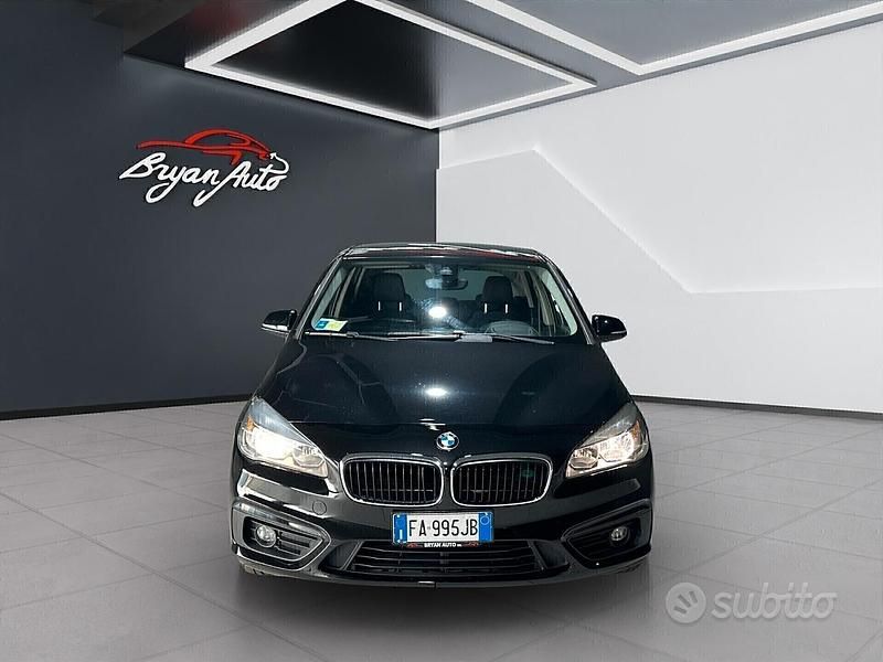 Usata BMW 218 Efficient Dynamics 136 CV (100 kW) 2015 Nero Station wagon