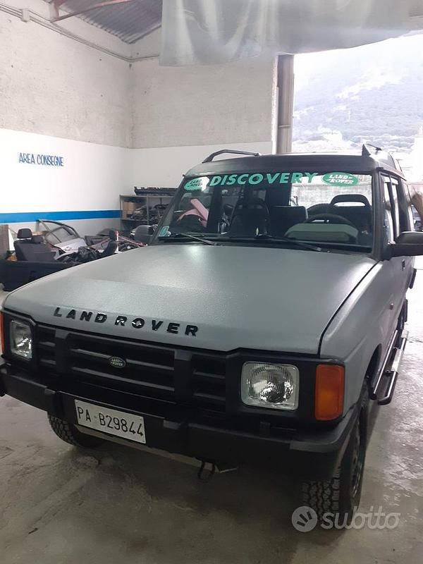 Usata Land Rover Discovery 113 CV (83 kW) 1992 Grigio SUV