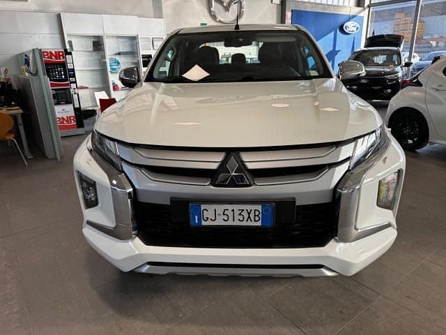 Occasion Mitsubishi L200 Select 150 ch (110 kW) 2022 Blanc Pick-up