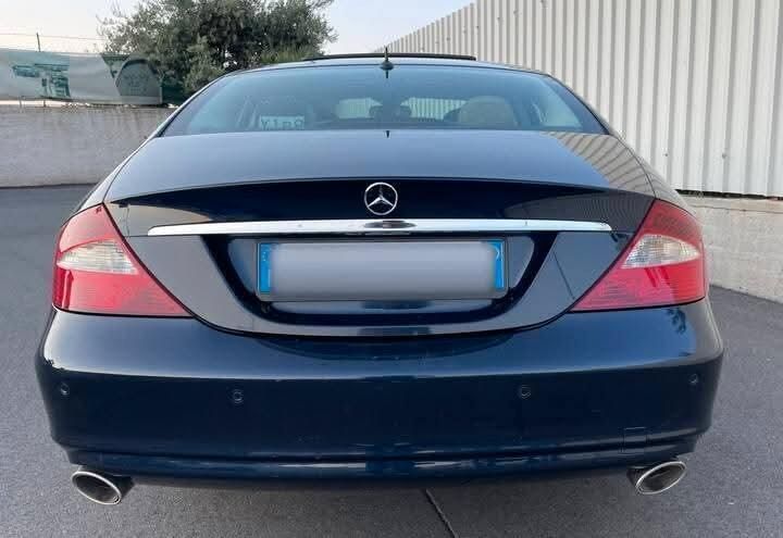 Usata Mercedes CLS320 Avantgarde 224 CV (164 kW) 2005 Blu Berlina