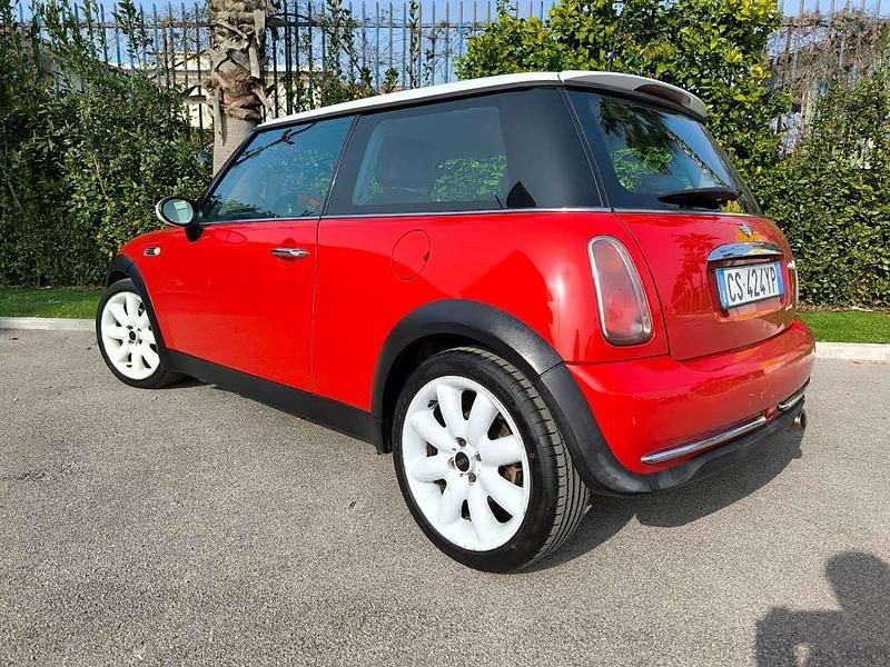 Usata Mini Cooper 116 CV (85 kW) 2005 Rosso Utilitaria