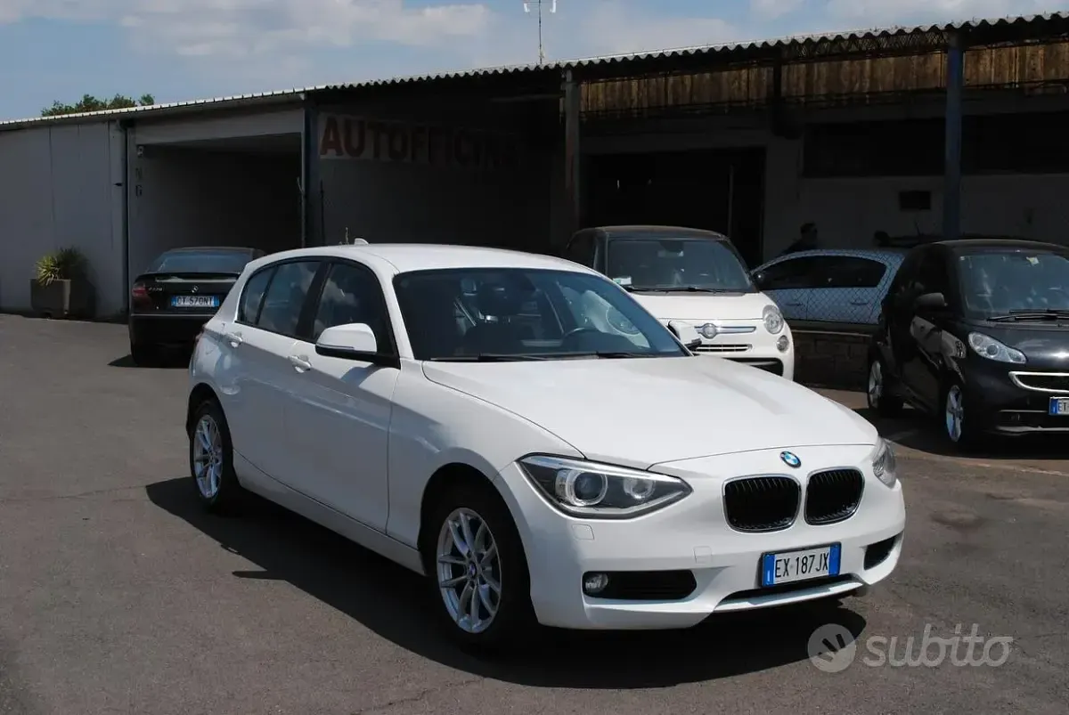Usata BMW 116 Sport Line 116 CV (85 kW) 2016 Bianco Utilitaria