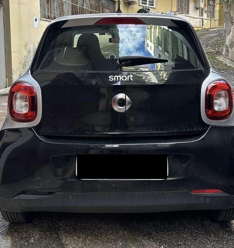 Usata 2015 Smart ForFour Passion Utilitaria | 9500 € (Buon prezzo) - Immagine 1/4