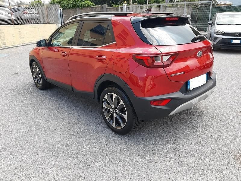 Usata Kia Stonic Style 120 CV (88 kW) 2019 Rosso SUV