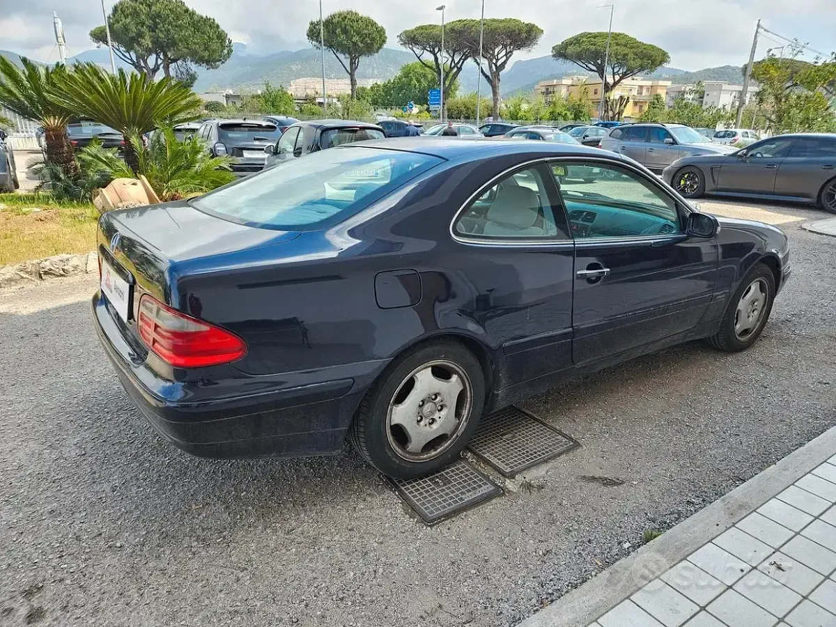 Usata Mercedes CLK200 Avantgarde 163 CV (119 kW) 2001 Blu Coupé