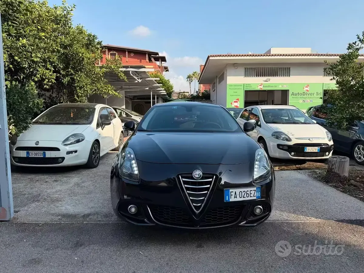 Usata Alfa Romeo Giulietta Progression 120 CV (88 kW) 2015 Nero Utilitaria