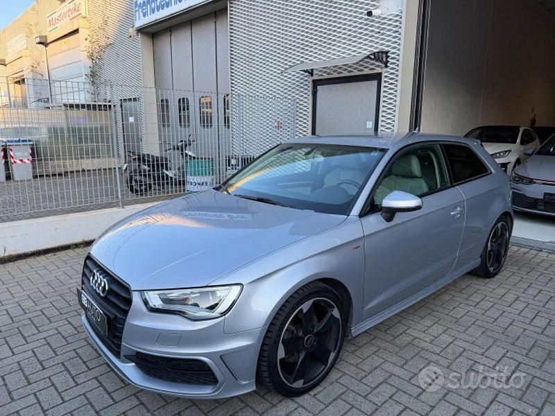 Usata Audi A3 Attraction 150 CV (110 kW) 2015 Grigio Utilitaria