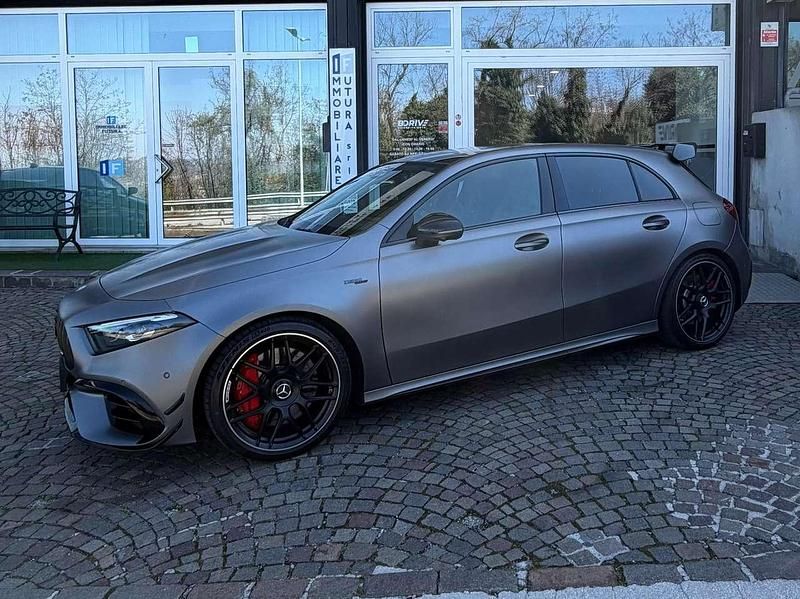 Usata Mercedes A45 AMG AMG Line Premium Plus 421 CV (309 kW) 2024 Grigio opaco Berlina