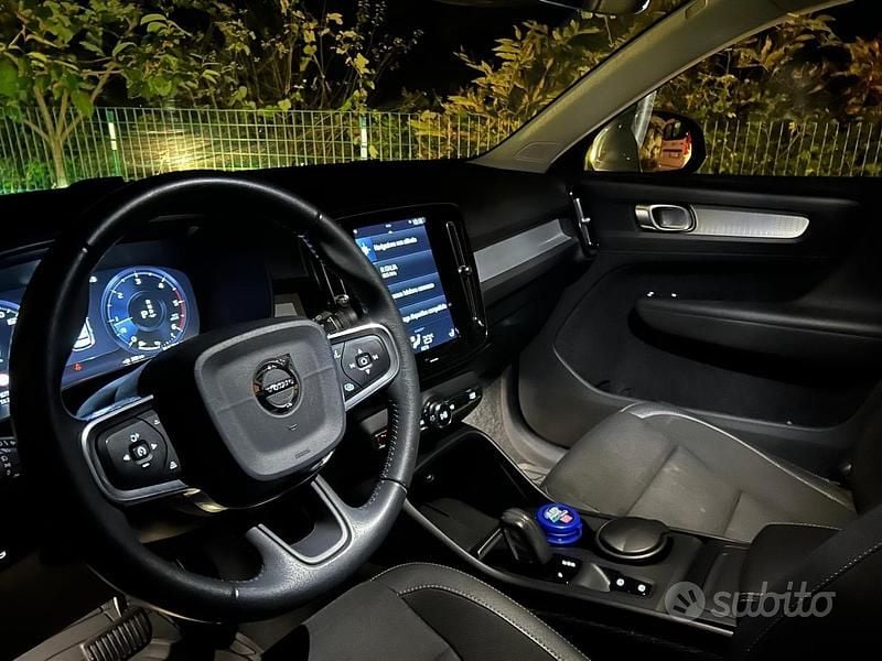 Usata Volvo XC40 Momentum 150 CV (110 kW) 2019 SUV