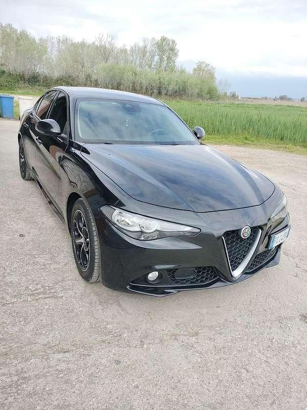 Käytetty Alfa Romeo Giulia Business Launch Edition 150 HP (110 kW) 2017 Sedan