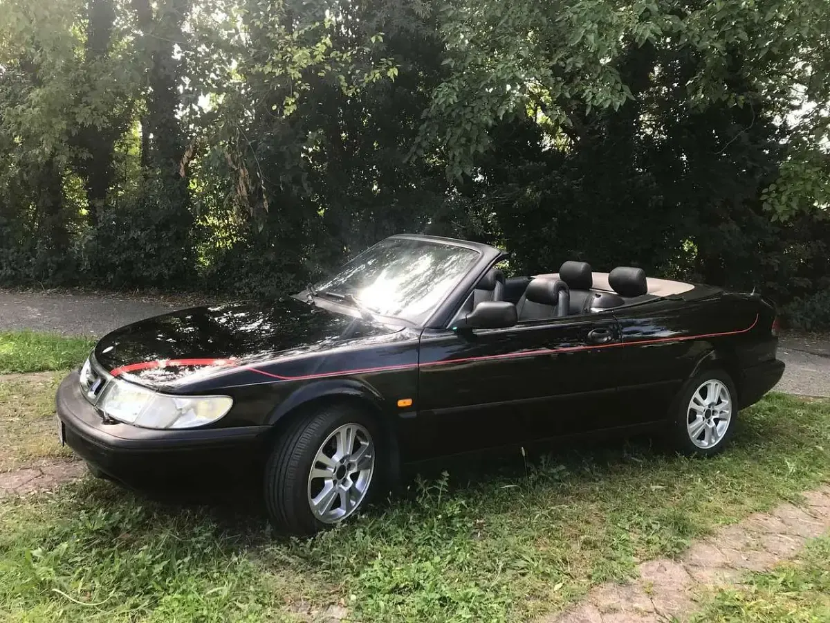 Usata Saab 900 131 CV (96 kW) 1995 Nero Cabrio
