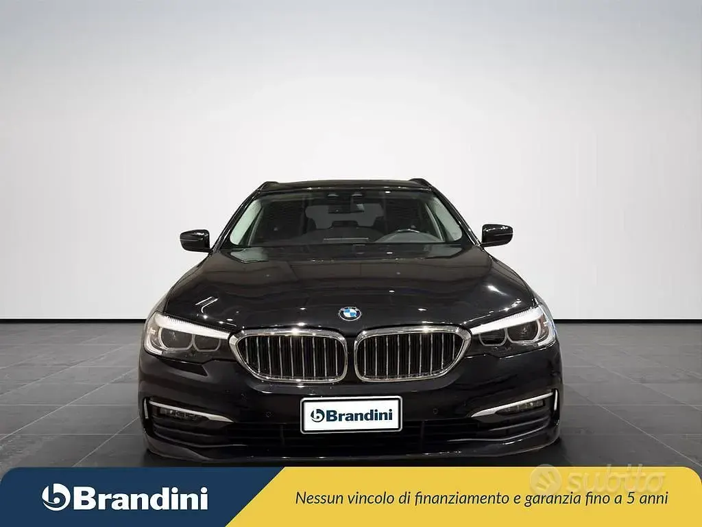 Usata BMW 520 Comfort Edition 190 CV (139 kW) 2019 Nero Station wagon