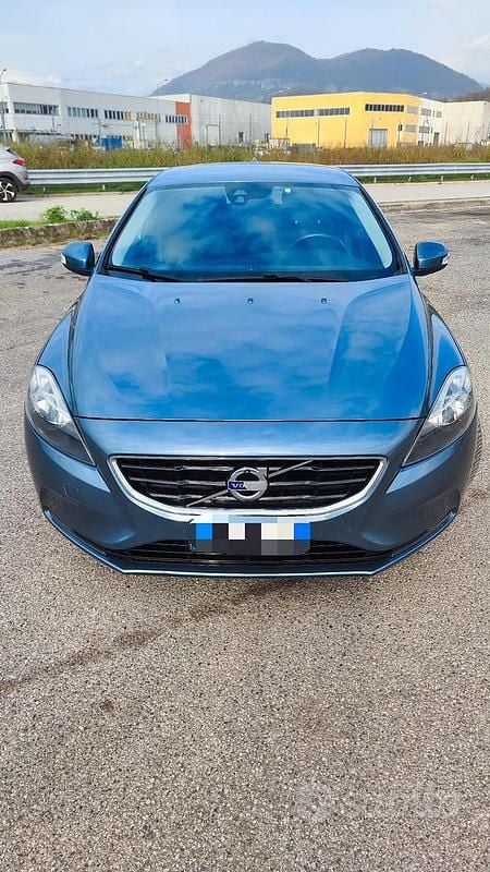 Usata Volvo V40 Kinetic 150 CV (110 kW) 2013 Berlina
