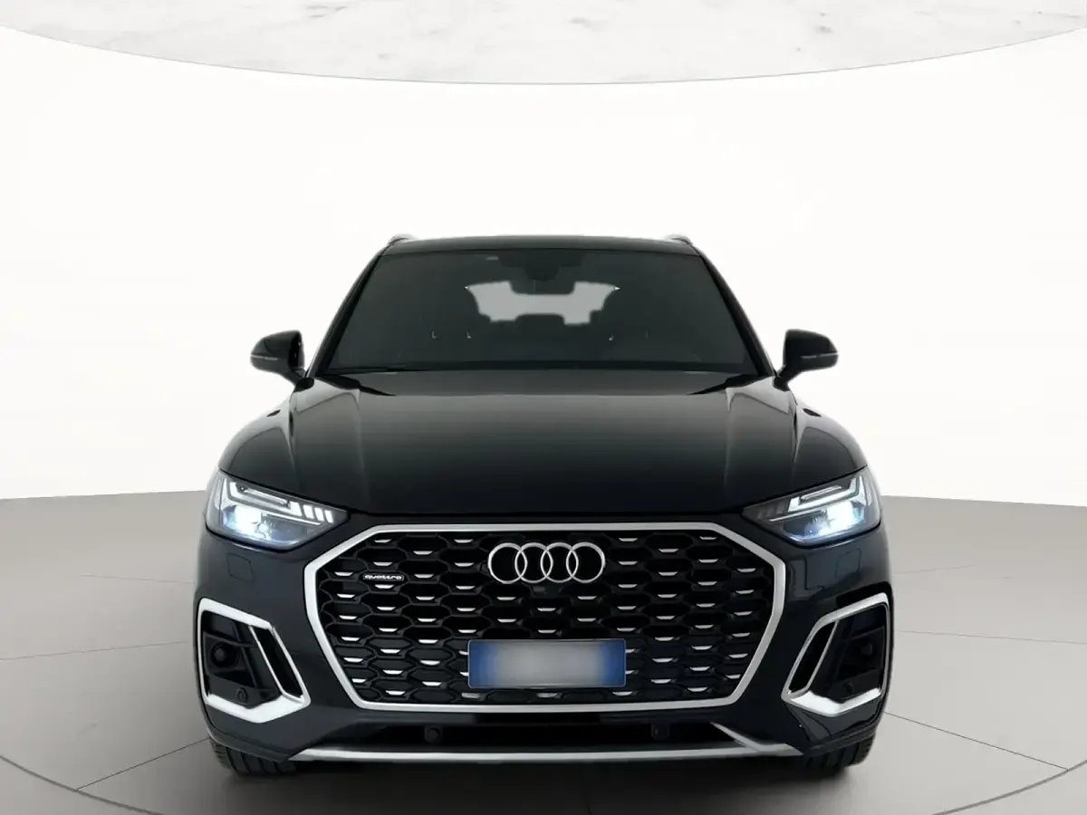 Usata Audi Q5 Sportback S-line plus 204 CV (150 kW) 2023 Mythosschwarz metallic SUV