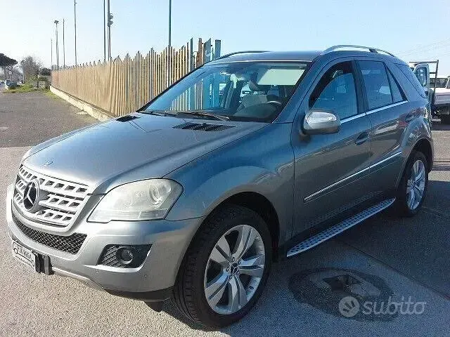 Begagnad Mercedes ML350 224 HK (164 kW) 2009 Grå SUV