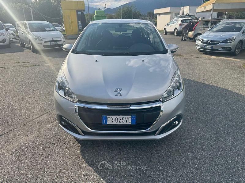 Begagnad Peugeot 208 82 HK (60 kW) 2018 Halvkombi