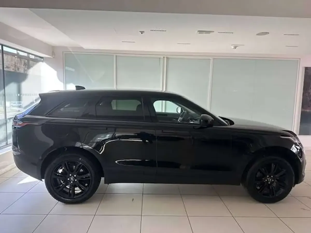 Usata Land Rover Range Rover Velar S 204 CV (150 kW) 2023 Santorini black SUV