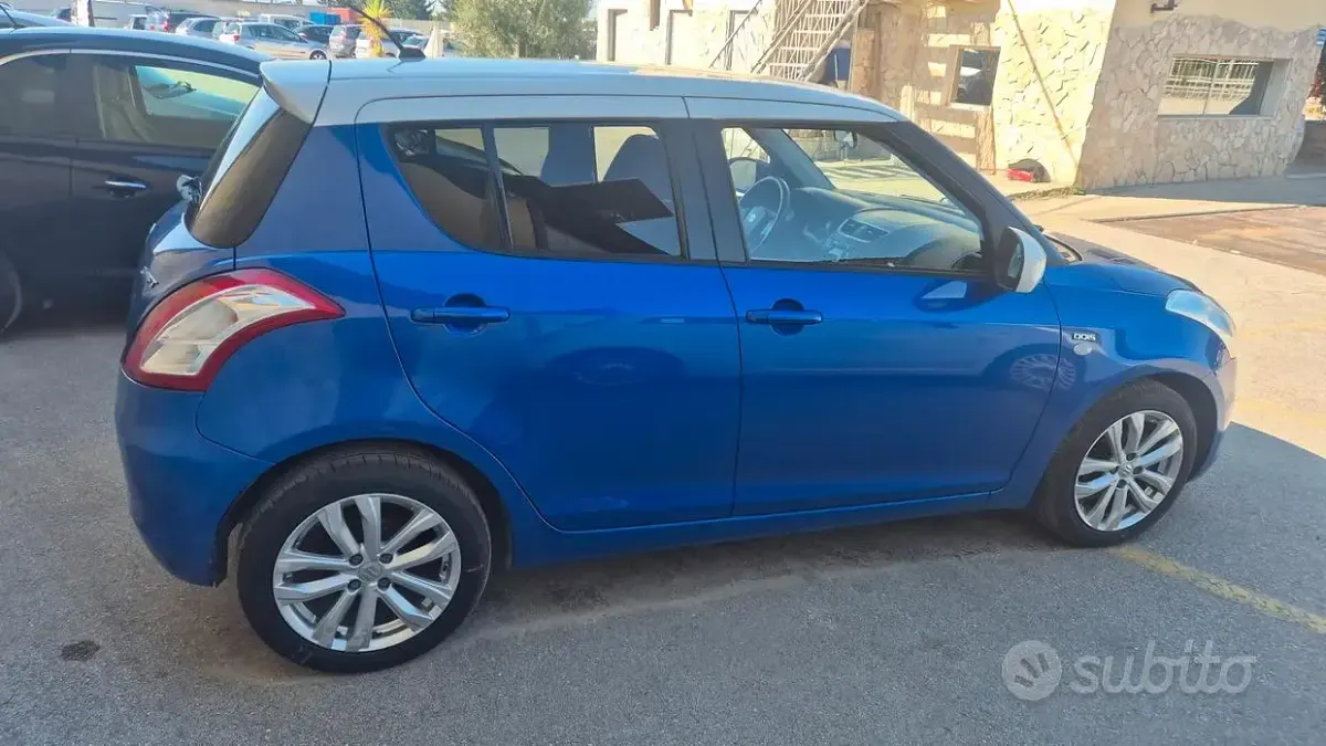 Usata Suzuki Swift Cool 75 CV (55 kW) 2014 Bluazzurro Utilitaria