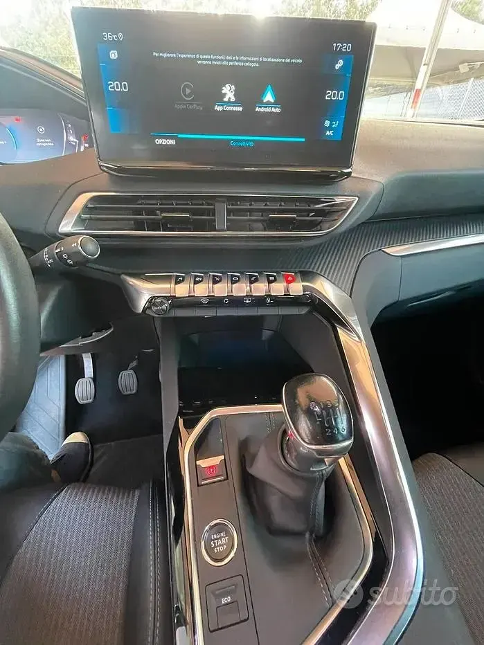 Usata Peugeot 5008 Allure 131 CV (96 kW) 2024 Nero SUV