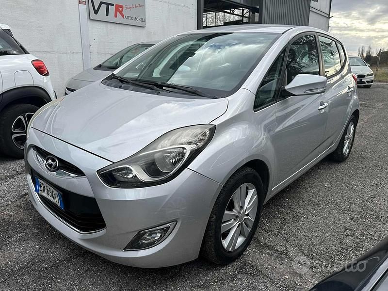 Grigio Usata 2016 Hyundai ix20 Xpossible Due volumi | 4500 € (Super prezzo) - Immagine 1/4