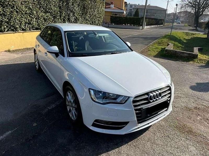 Usata Audi A3 Ambiente 110 CV (80 kW) 2015 Bianco Berlina